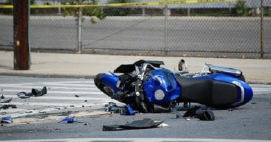 V prometni nesreči v Lokovici umrl 42-letni motorist